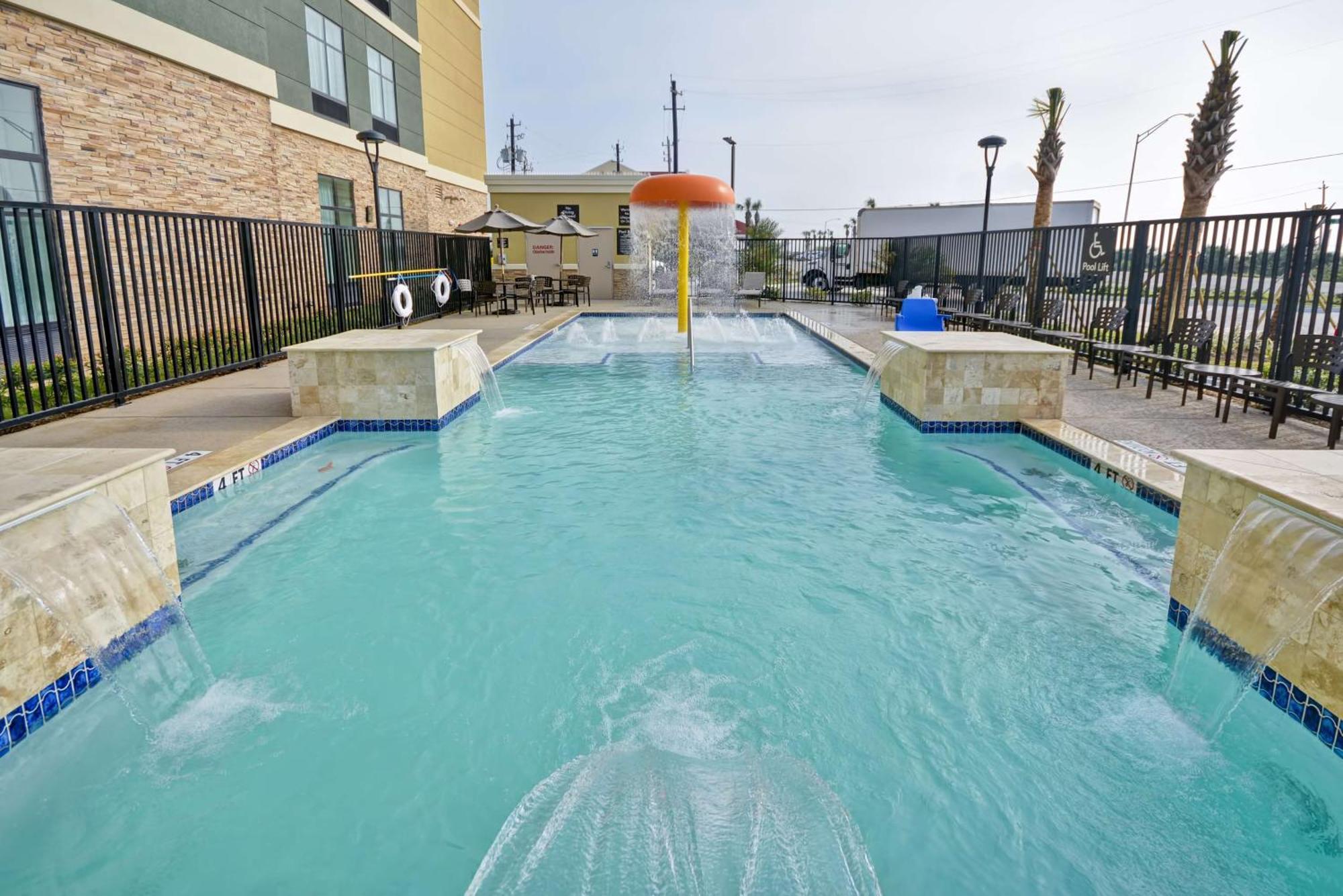 Homewood Suites By Hilton Galveston Exterior photo