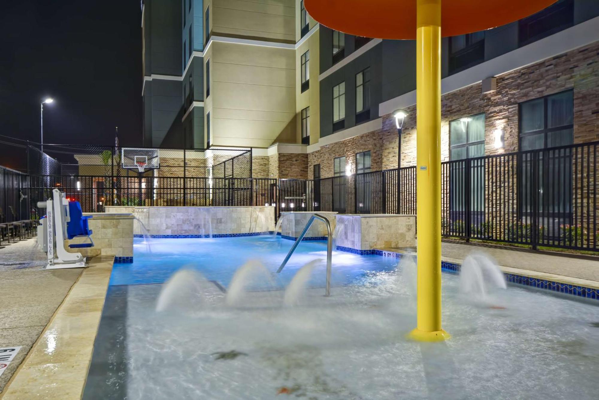 Homewood Suites By Hilton Galveston Exterior photo